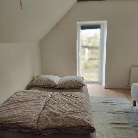 Quarto em Acomodações Particulares Billig Taet Pa Badestrand Og Jesperhus